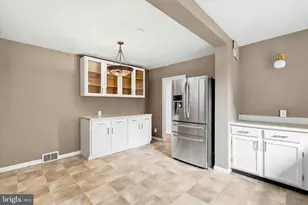 3773 Bridgewater Rd, Brookhaven, PA 19015 - Photo 7