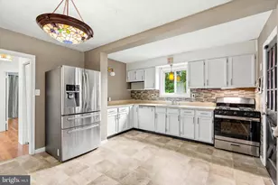 3773 Bridgewater Rd, Brookhaven, PA 19015 - Photo 5