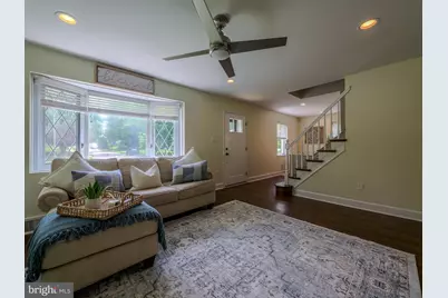 214 Parkview Drive, Broomall, PA 19008 - Photo 7