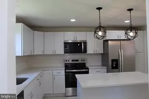412 Roberta Ave, Darby, PA 19023 - Photo 13