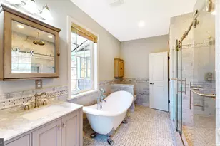 901 Crum Creek Rd, Broomall, PA 19008 - Photo 13