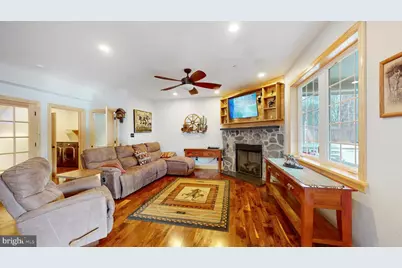 901 Crum Creek Rd, Broomall, PA 19008 - Photo 7