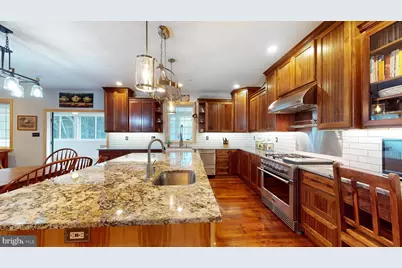 901 Crum Creek Rd, Broomall, PA 19008 - Photo 5