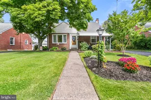 117 W Wayne Ave, Aldan, PA 19018 - Photo 1