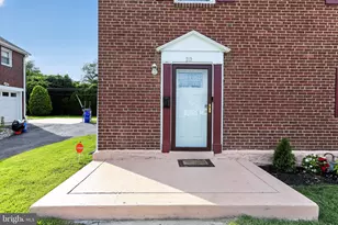 213 Priscilla Ln, Aldan, PA 19018 - Photo 5