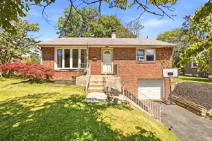 112 Meadowbrook Ln, Brookhaven, PA 19015 - Photo 1