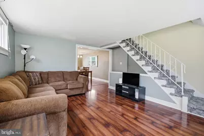 2574 Stoneybrook Lane, Drexel Hill, PA 19026 - Photo 5