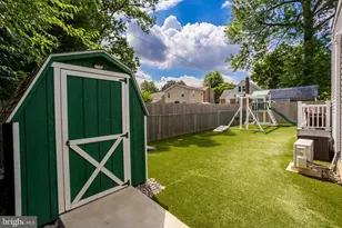 141 N Norwinden Dr, Springfield, PA 19064 - Photo 31