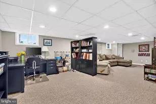 141 N Norwinden Dr, Springfield, PA 19064 - Photo 27