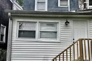 205 Damons Ln, Darby, PA 19023 - Photo 17