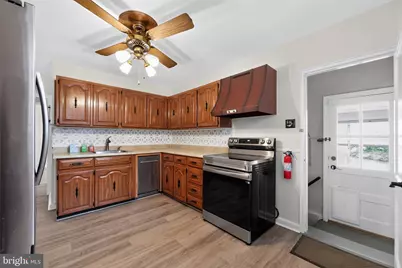204 Sharon Park Drive, Folcroft, PA 19032 - Photo 11