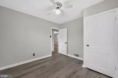 204 Sharon Park Drive, Folcroft, PA 19032 - Photo 15