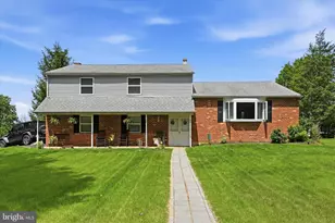 1520 Caroline Dr, Aston, PA 19014 - Photo 1