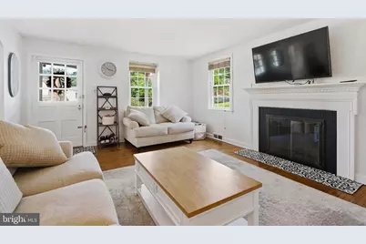 455 Glendale Circle, Springfield, PA 19064 - Photo 5