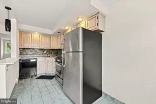 338 S Stratford Rd, Glenolden, PA 19036 - Photo 9