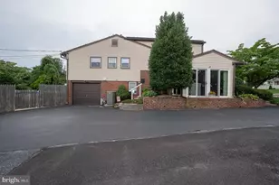 324 Warren Blvd, Broomall, PA 19008 - Photo 11