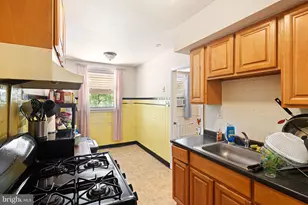 802 E 15th St, Chester, PA 19013 - Photo 9