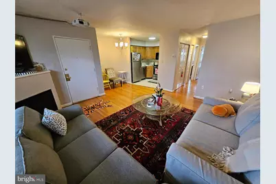 200 N Wayne Avenue #9, Wayne, PA 19087 - Photo 3