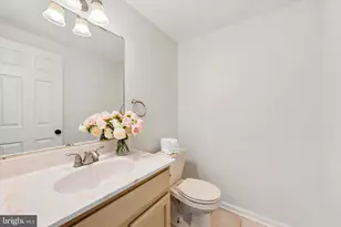 16 Linda Ln, Aston, PA 19014 - Photo 5