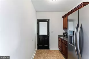 56 N Sproul Rd, Broomall, PA 19008 - Photo 9