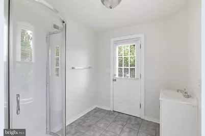 820 Greenhill Road, Sharon Hill, PA 19079 - Photo 17