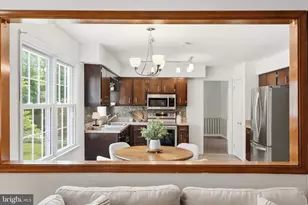 2437 W Colonial Dr, Upper Chichester, PA 19061 - Photo 23