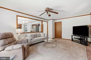 2437 W Colonial Dr, Upper Chichester, PA 19061 - Photo 27
