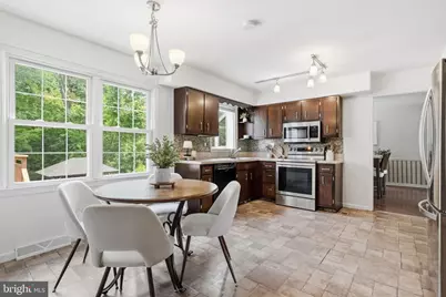 2437 W Colonial Drive, Upper Chichester, PA 19061 - Photo 19
