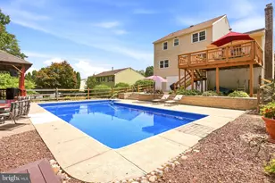 2437 W Colonial Dr, Upper Chichester, PA 19061 - Photo 61