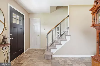 2437 W Colonial Drive, Upper Chichester, PA 19061 - Photo 9