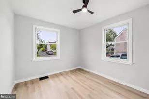 25 N Martin Ln, Norwood, PA 19074 - Photo 17