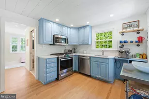 419 Locust Rd, Wayne, PA 19087 - Photo 11
