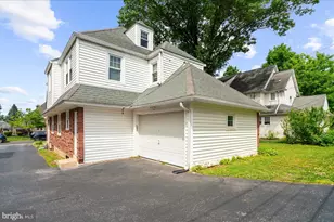 1041 Blythe Ave, Drexel Hill, PA 19026 - Photo 33
