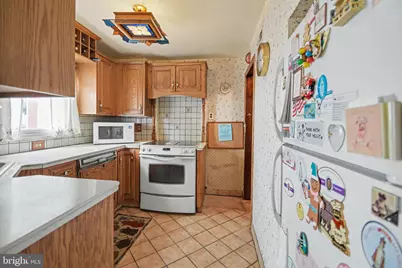 859 Wyndom Terrace, Secane, PA 19018 - Photo 7
