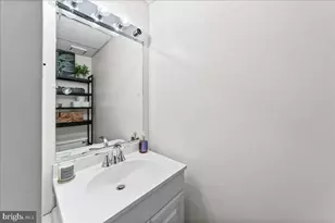 65 Park Valley Ln, Brookhaven, PA 19015 - Photo 7