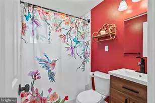 2304 Baldwin Run Dr, Aston, PA 19014 - Photo 23