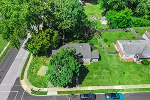 2304 Baldwin Run Dr, Aston, PA 19014 - Photo 37