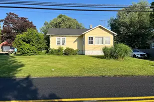 1837 Larkin Rd, Upper Chichester, PA 19061 - Photo 1