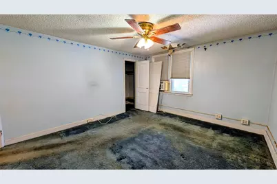 452 Westmont Drive, Darby, PA 19023 - Photo 13