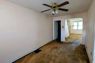 452 Westmont Dr, Darby, PA 19023 - Photo 9