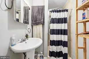402 Poplar St, Darby, PA 19023 - Photo 21