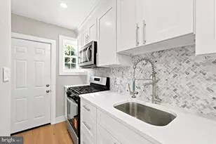 247 N Linden Ave, Upper Darby, PA 19082 - Photo 5