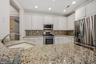 10 Irwin Dr, Upper Chichester, PA 19061 - Photo 23