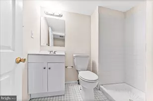 1242 Chestnut St, Marcus Hook, PA 19061 - Photo 25