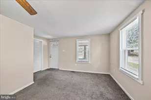 1242 Chestnut St, Marcus Hook, PA 19061 - Photo 5