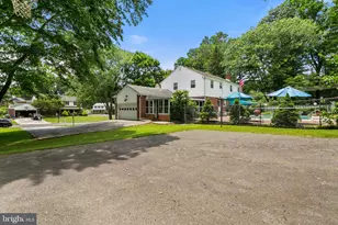 2015 Kerwood Dr, Broomall, PA 19008 - Photo 9