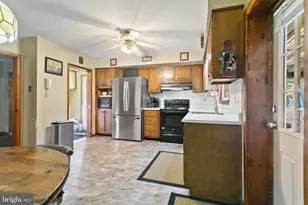 2015 Kerwood Dr, Broomall, PA 19008 - Photo 27