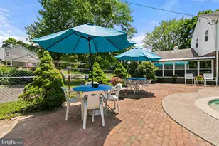 2015 Kerwood Dr, Broomall, PA 19008 - Photo 15