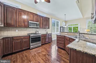 66 S Valentine Dr, Garnet Valley, PA 19060 - Photo 17