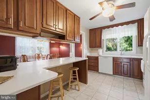 113 Lombardy Dr, Wallingford, PA 19086 - Photo 9